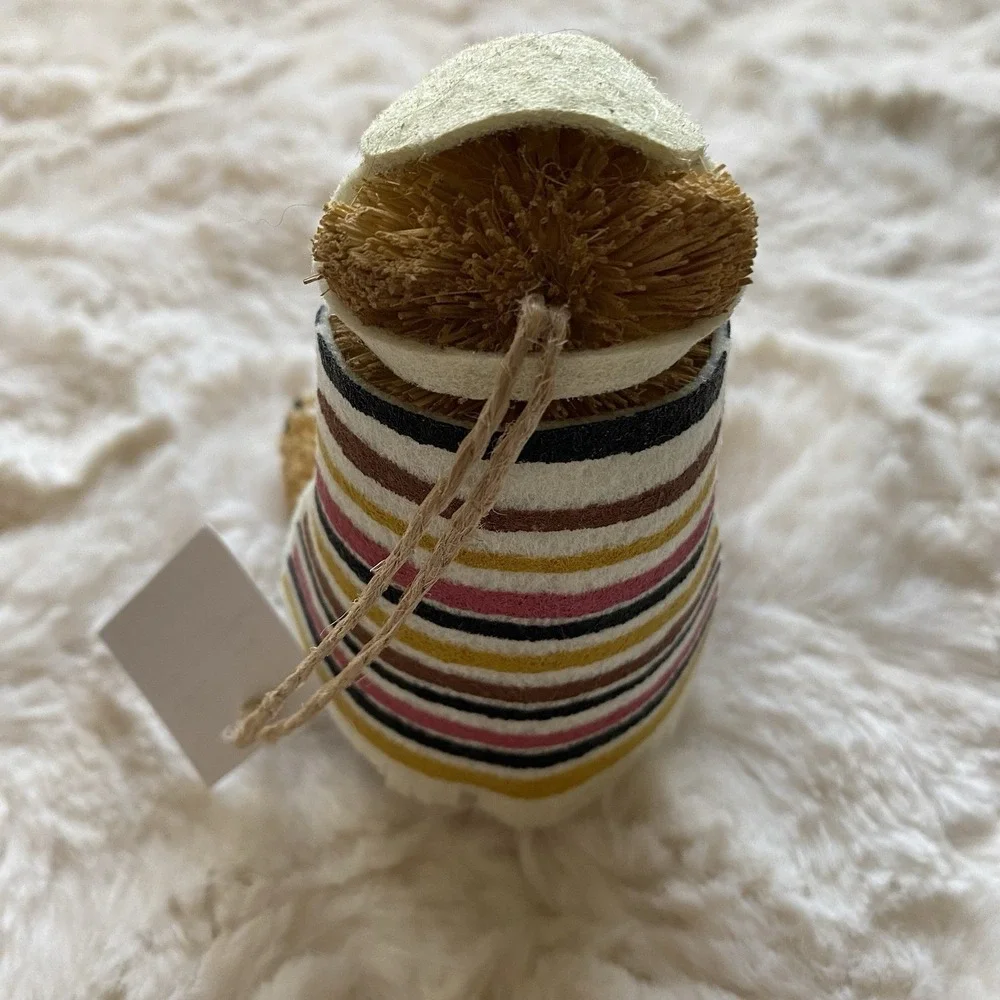 West Elm Bottle Brush Brown Bear Christmas Ornament Brand‎ New